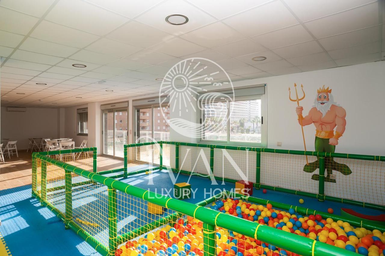 Casa Emiliaivan Luxury Homes 8ªpta Norte 1ª Linea 奥罗佩萨德尔马 外观 照片