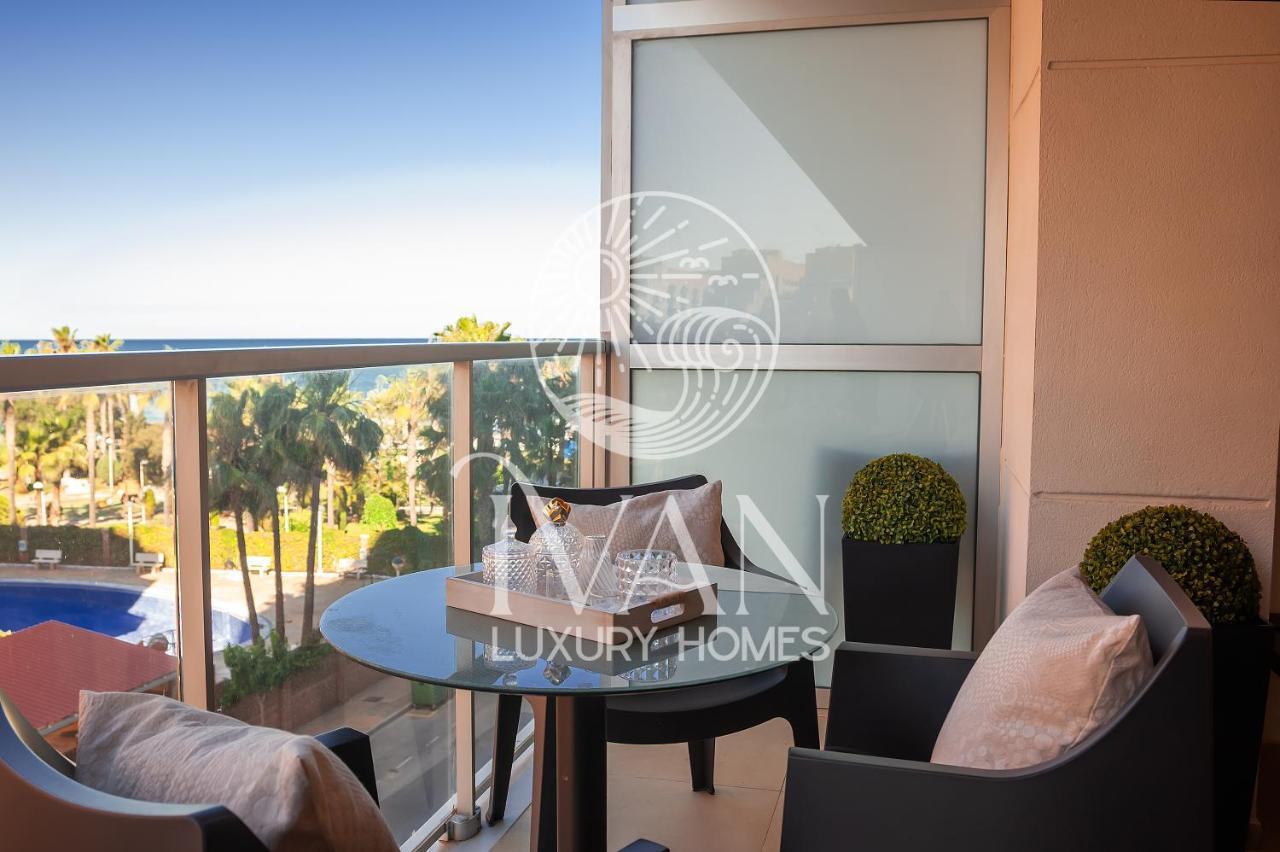 Casa Emiliaivan Luxury Homes 8ªpta Norte 1ª Linea 奥罗佩萨德尔马 外观 照片